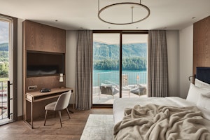 Grace Deluxe Junior Suite - Bedroom