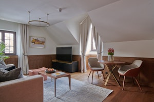 La Margna Panoramic Suite - Living Area