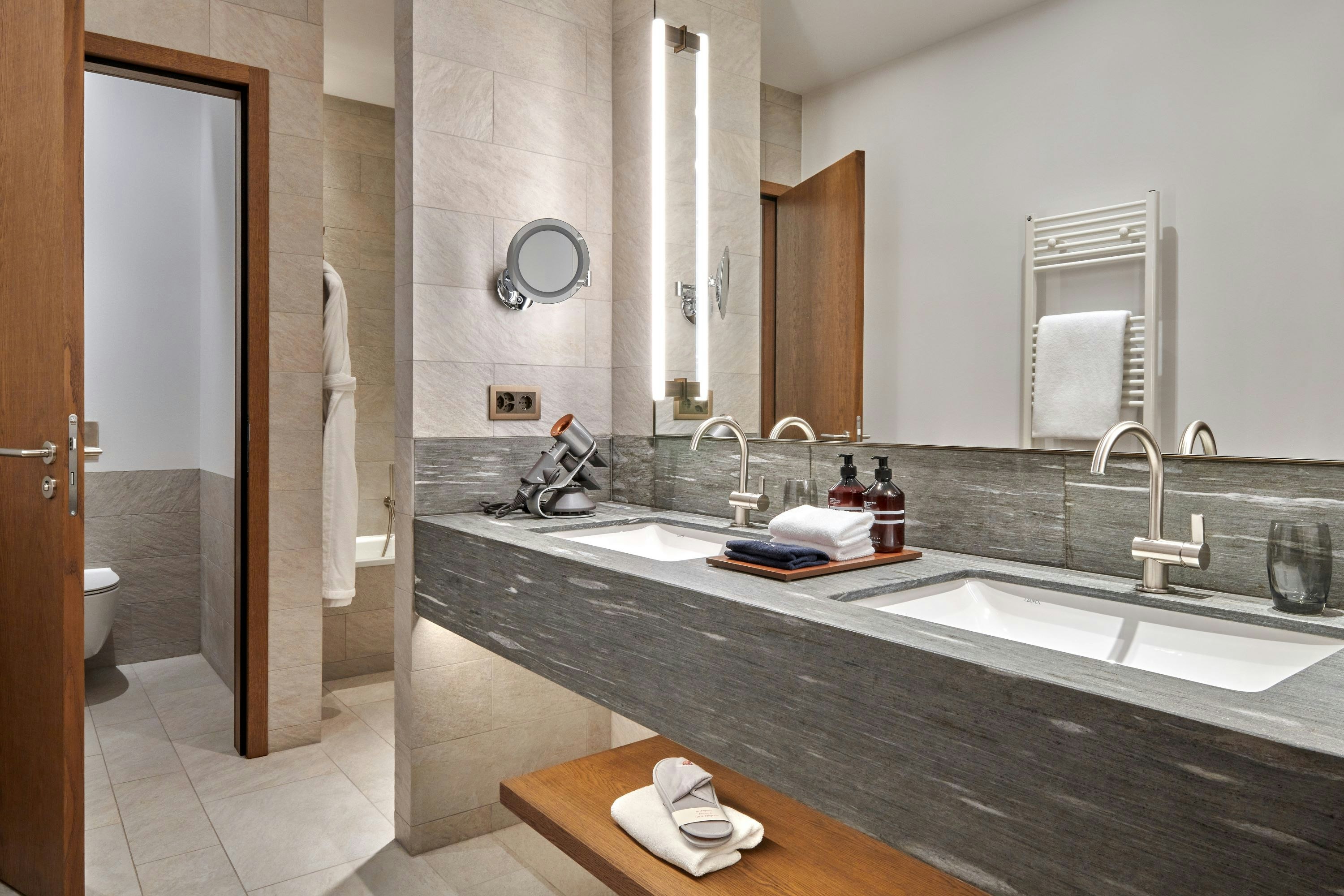 Grace Deluxe Room - Bathroom