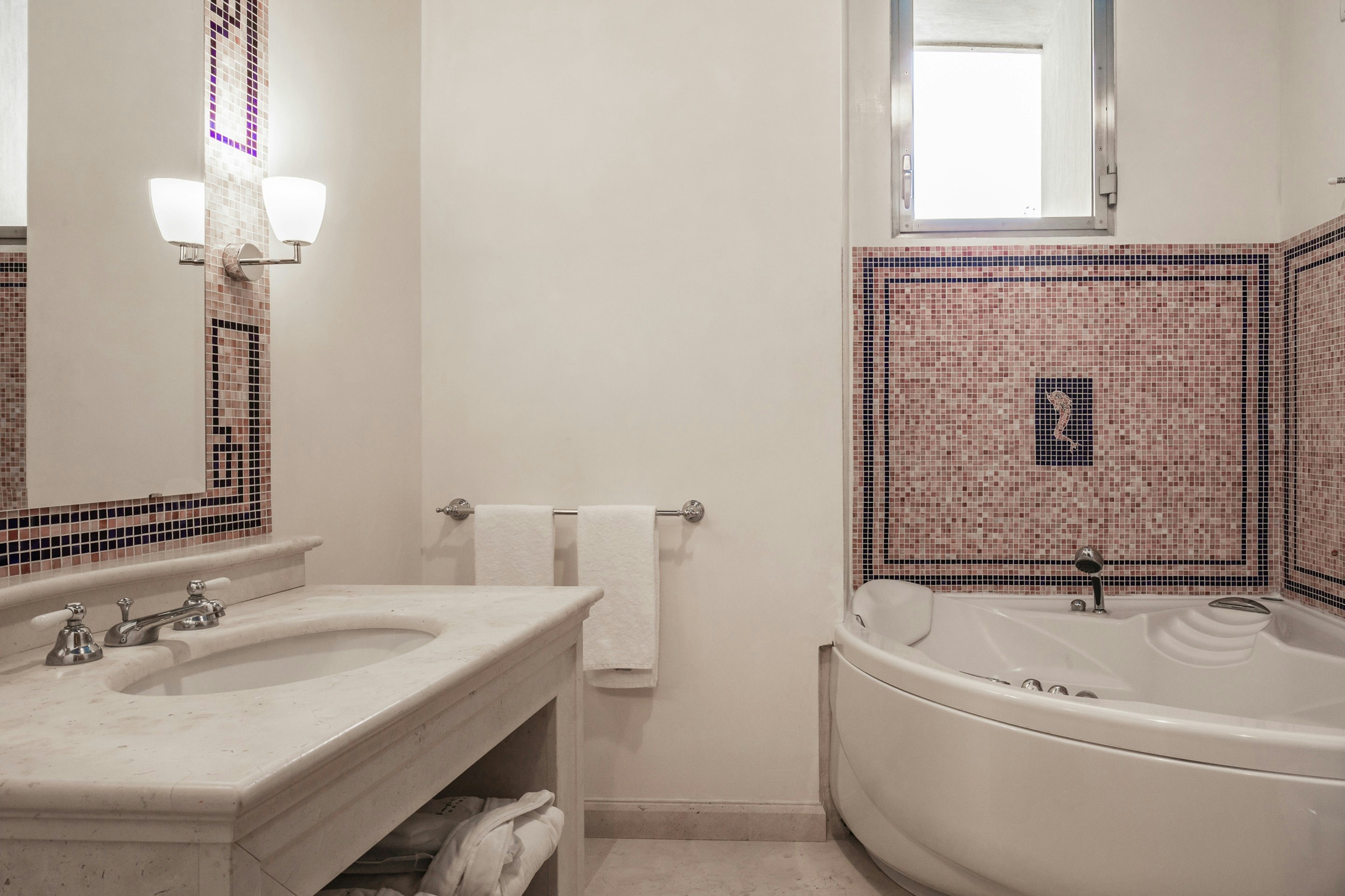 Suite Zeuxo with Sea View - Bathroom