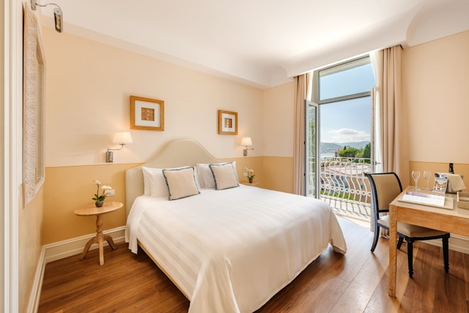 Prestige with Lateral Sea View - Bedroom