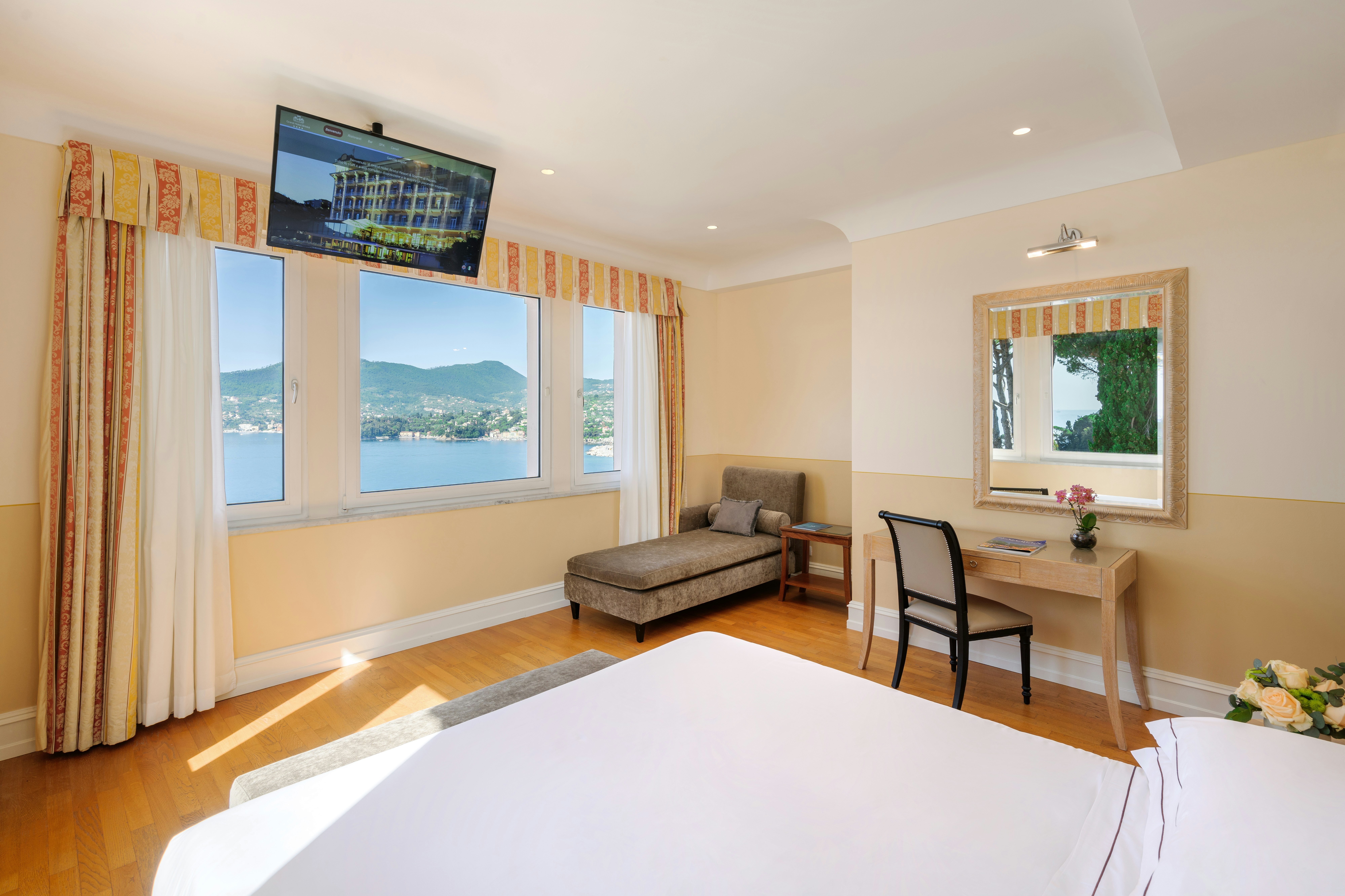 Panoramic Two-bedroom Suite