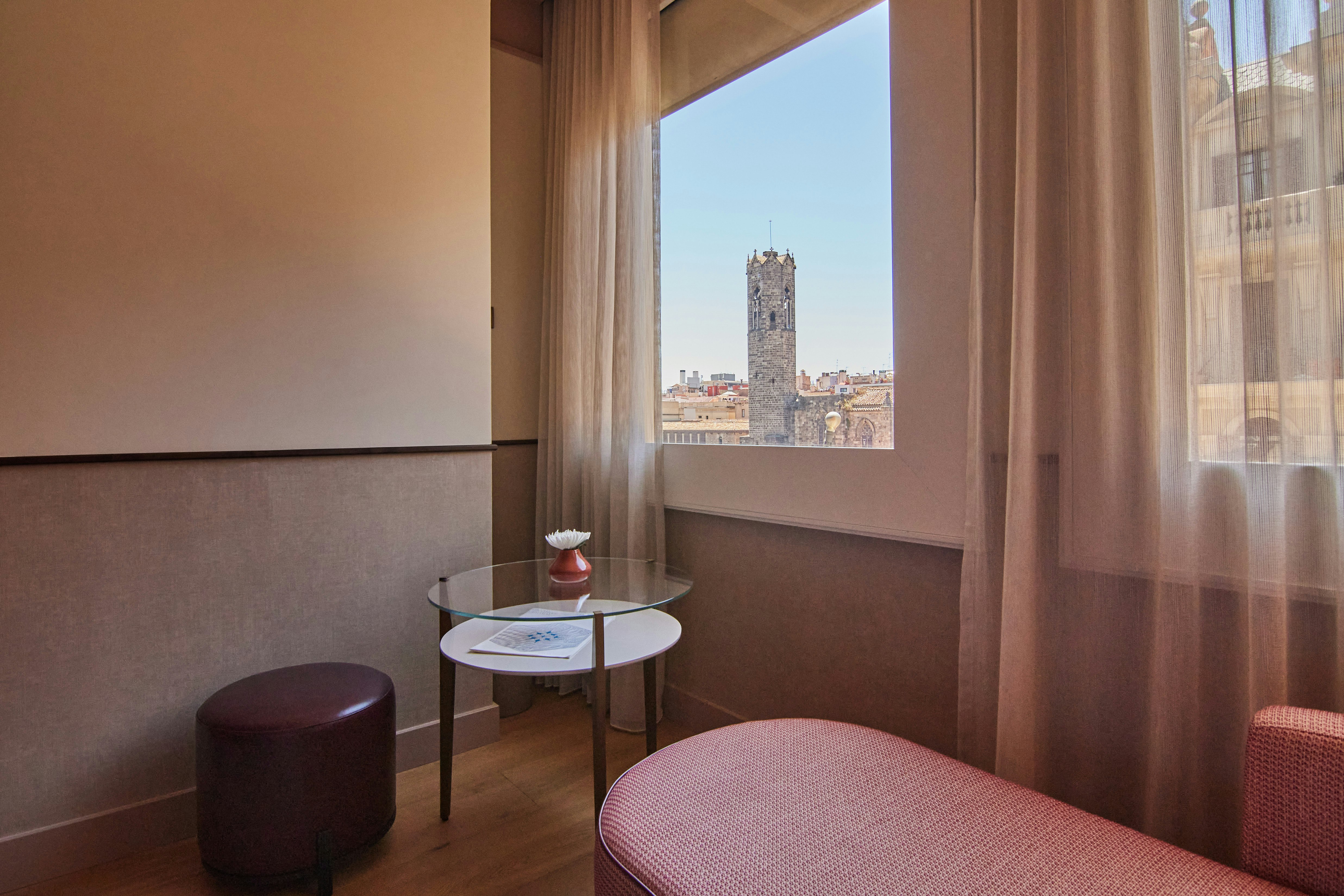 Deluxe Room - Room Details