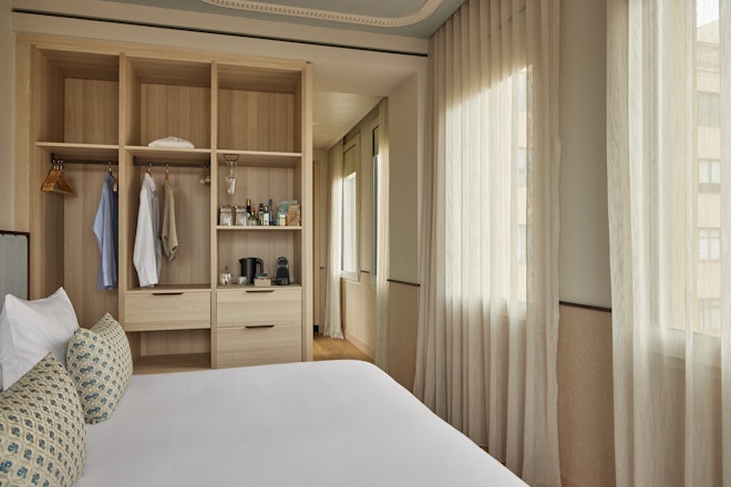 Family Room - Bedroom