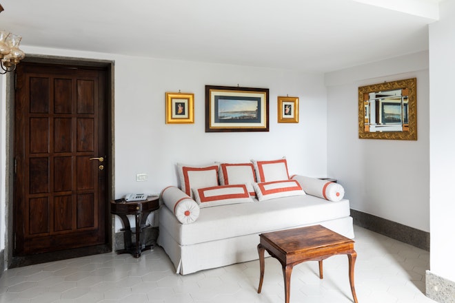 Junior Suite Bilevel