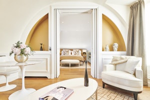 Eiffel Tower Suite - Living Room