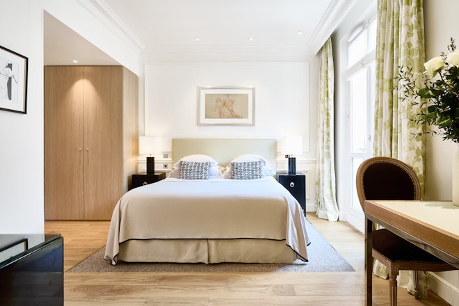 Deluxe Room - Bedroom