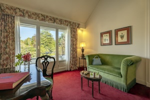Junior Suite Duplex Hill View with Terrace - Living Area