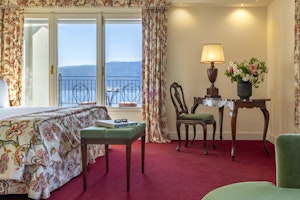 Executive Suite Partial Lake View - Bedroom