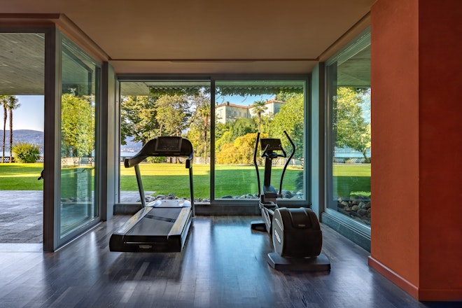 Fitness Room - Lake View