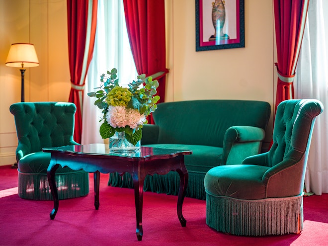 Junior Suite - Living Area