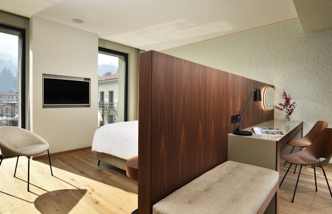 Executive Park View - Living Area