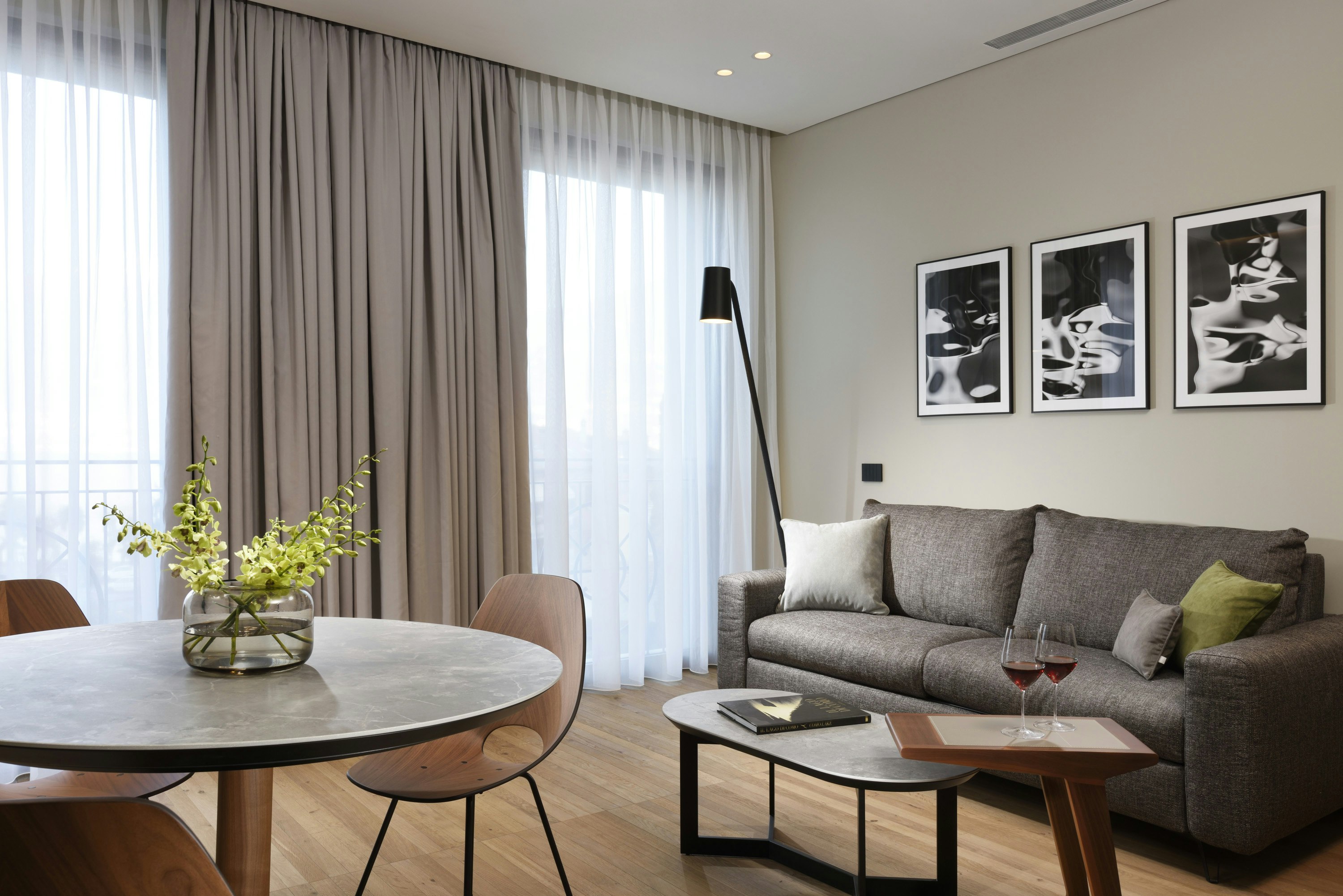 Exclusive Suite Lake View - Living Area