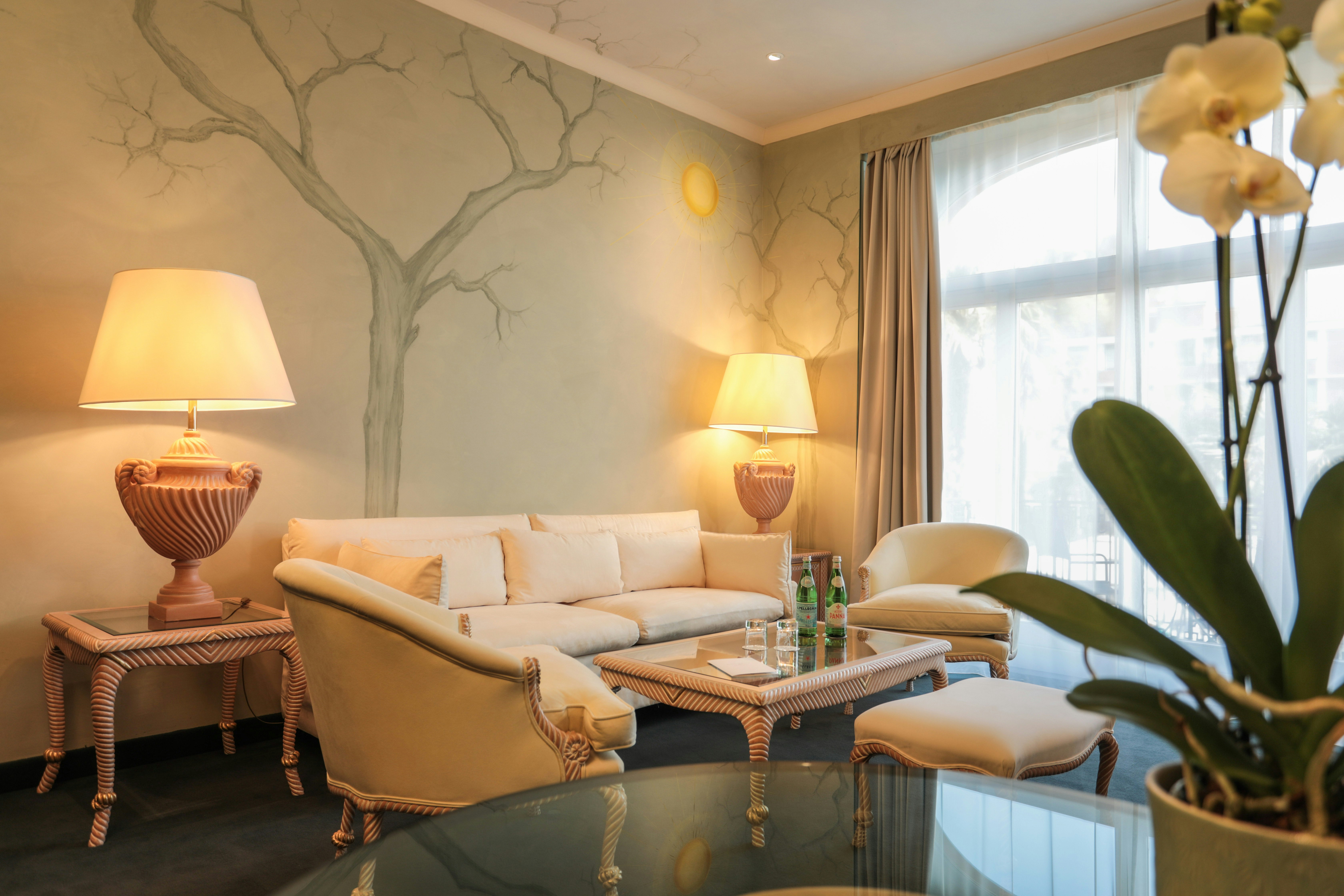 Junior Suite - Living Area