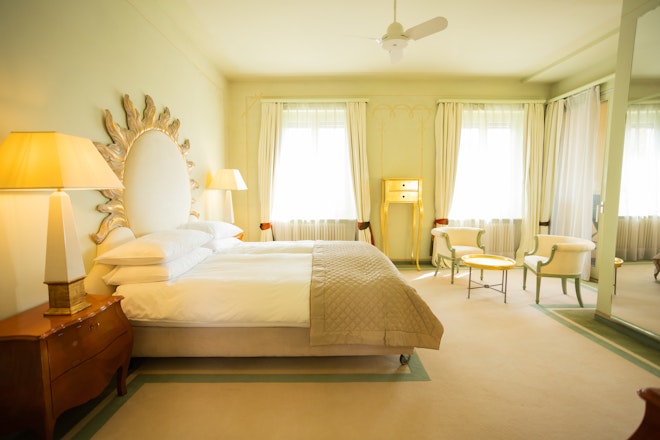 Suite - Bedroom