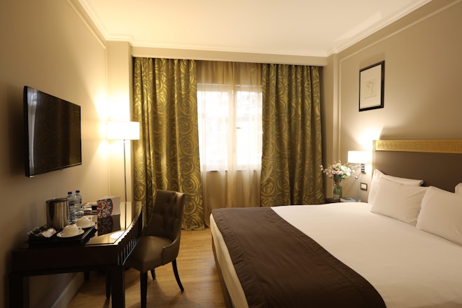 Large Double Room