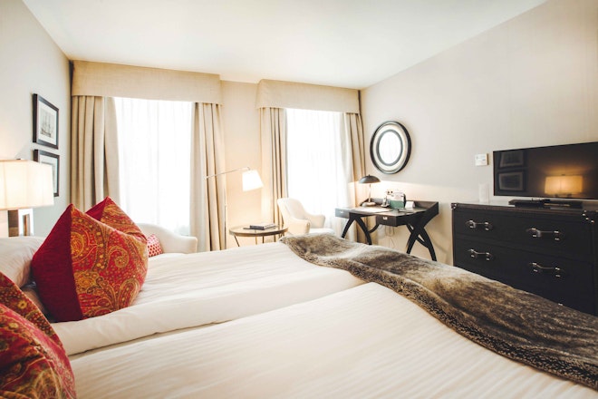 Superior Twin - Bedroom