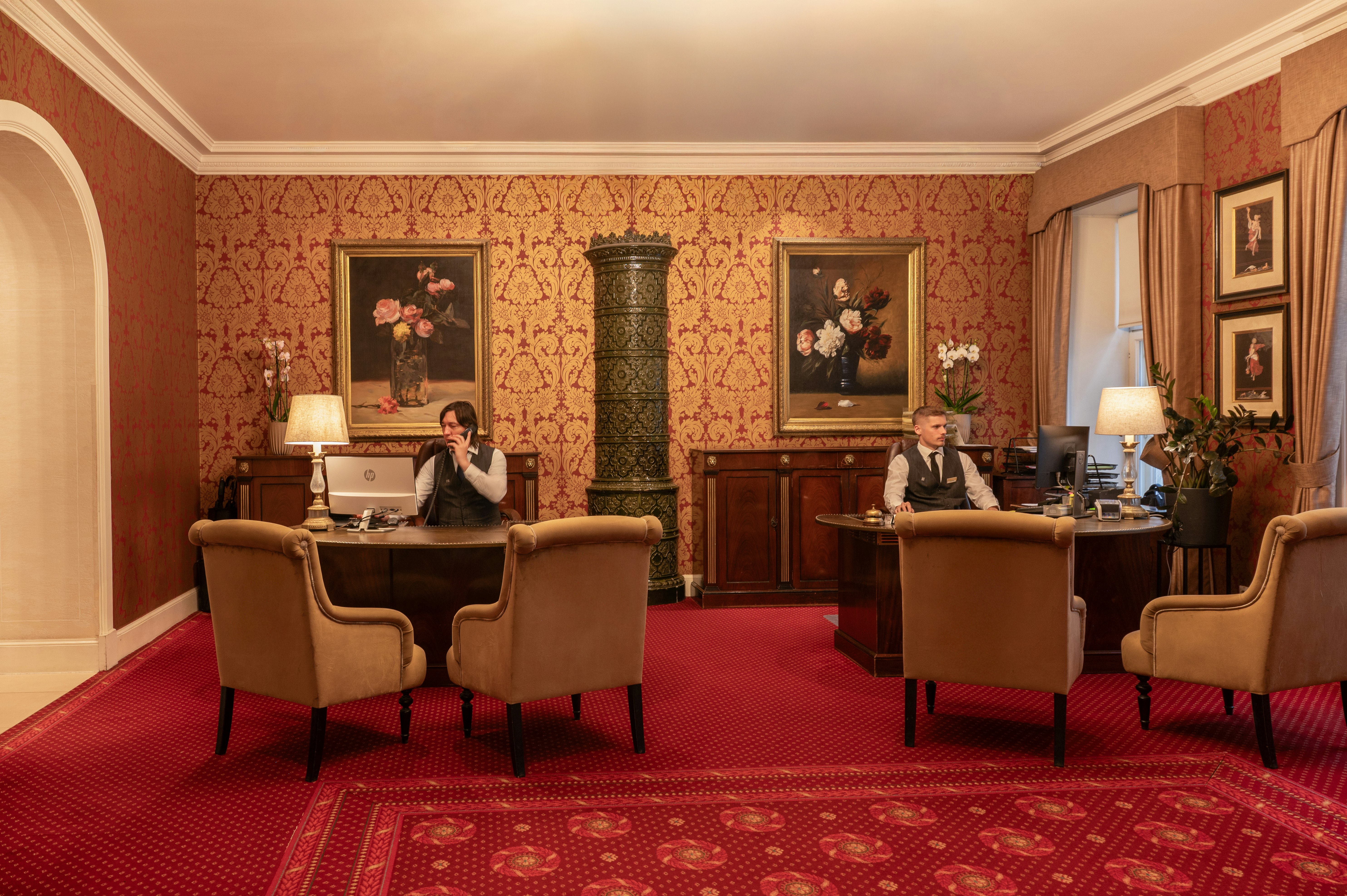 Reception Grand Palace Hotel ()