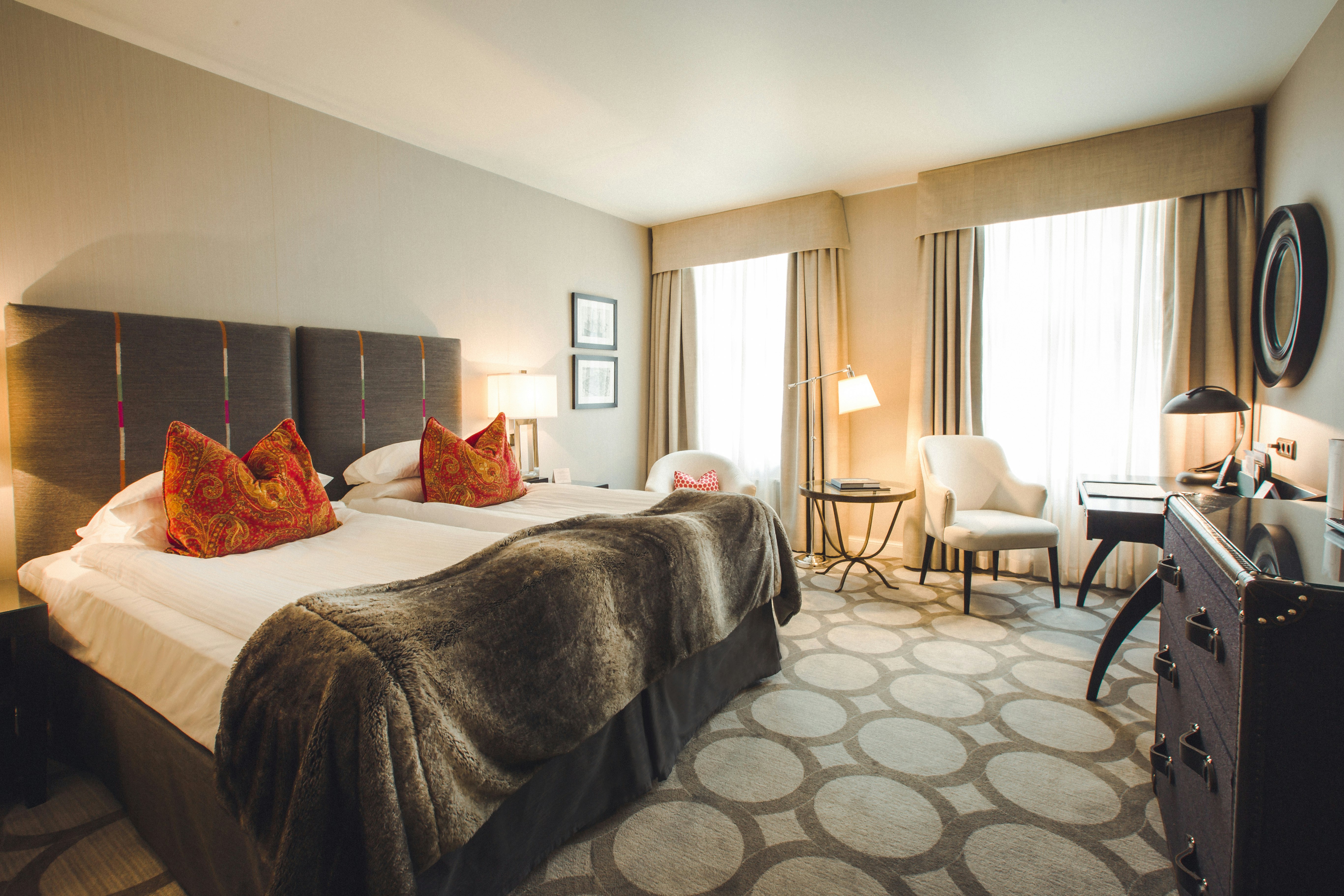 Superior Twin - Bedroom