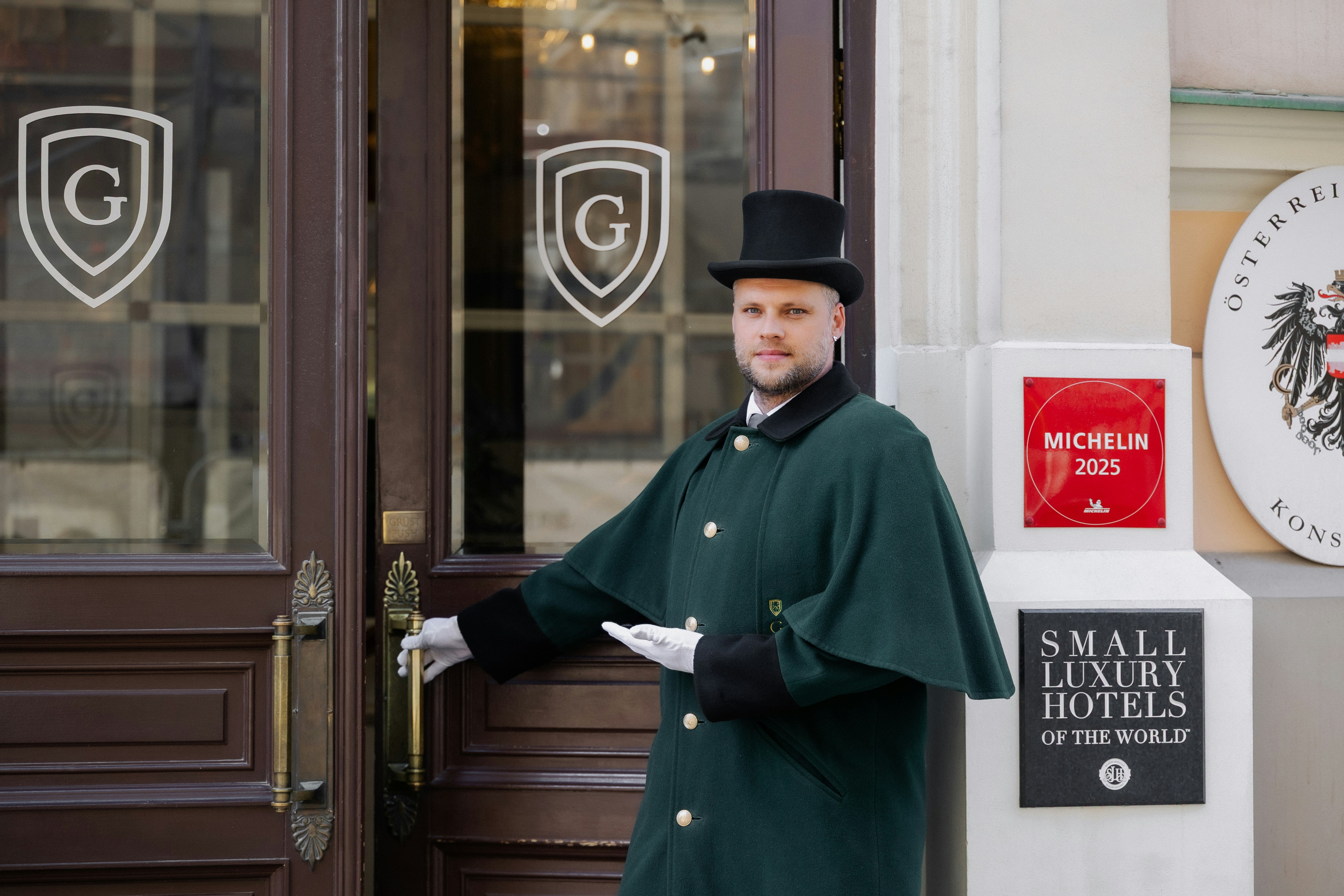 Porter Grand Palace Hotel