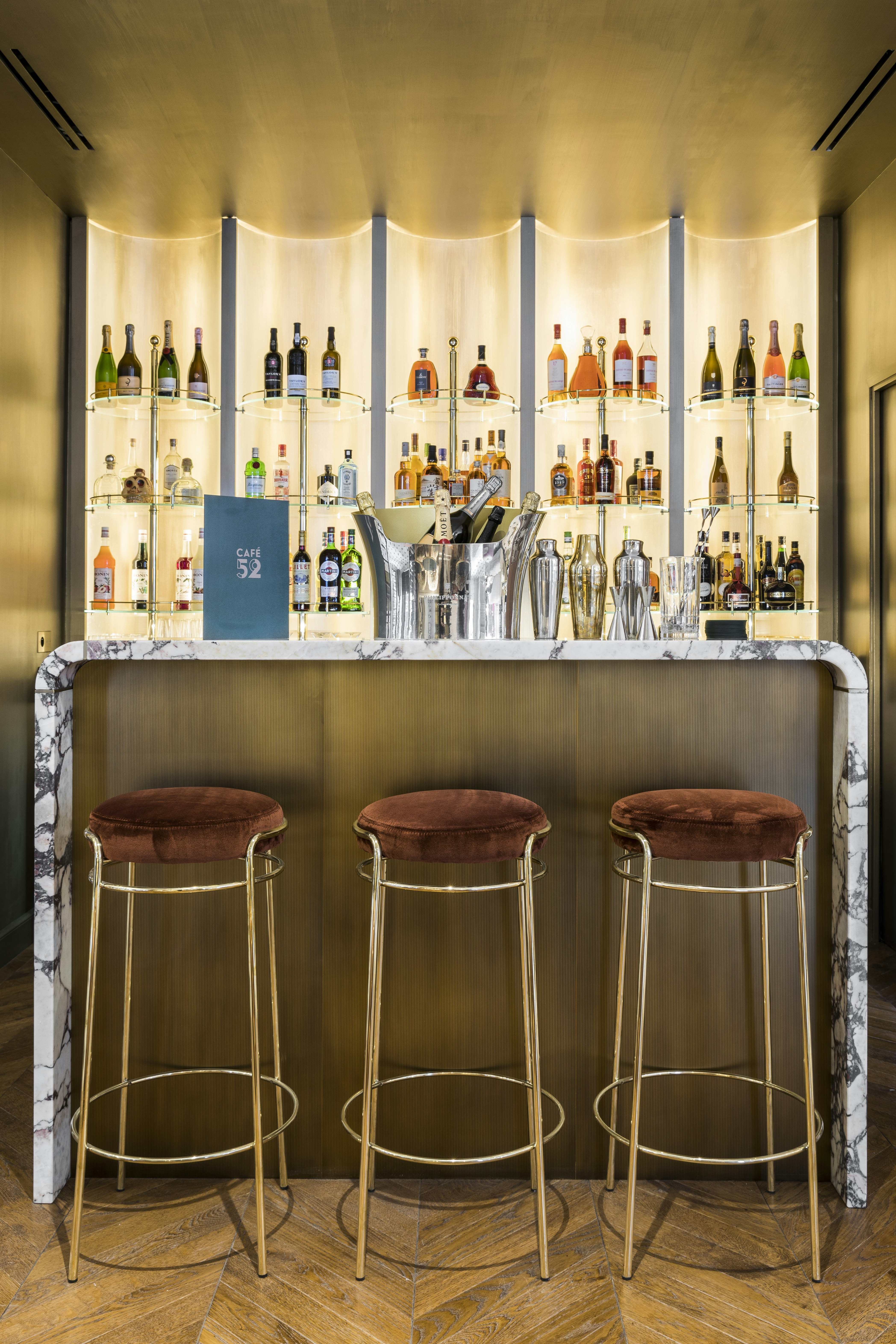 Café 52 Bar & Lounge