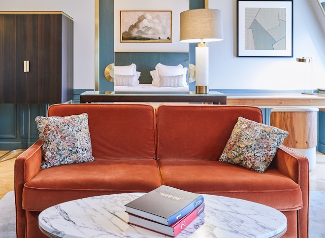 Eiffel Tower View Suite - Living Area