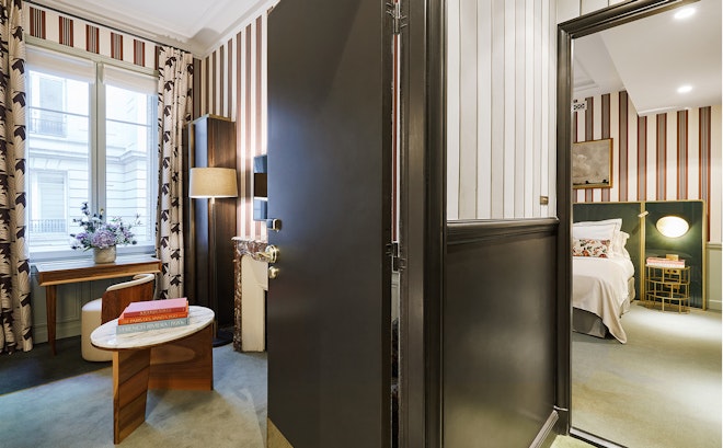 Family Suite - Corridor