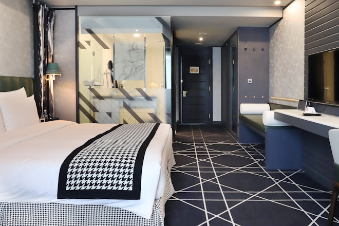Boutique Room