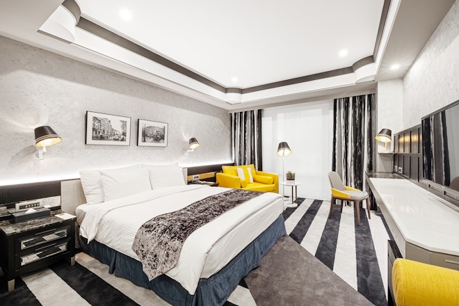 Boutique Room