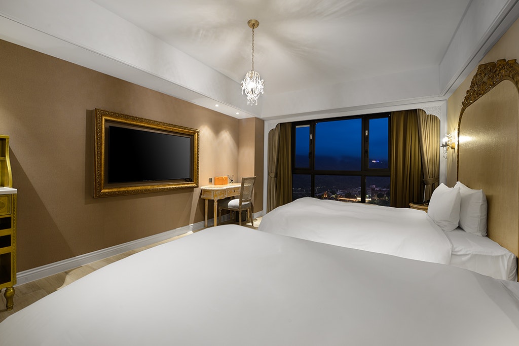 Normandy Standard Room - Twin