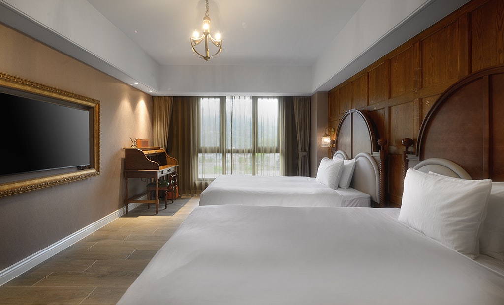 Old Paris Standard Room