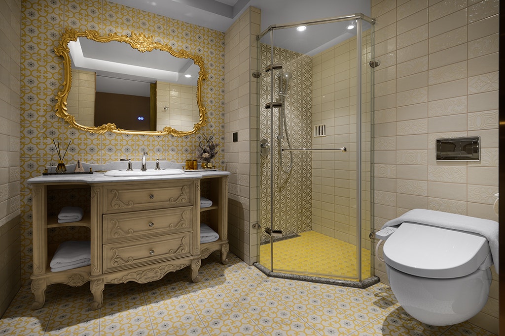 Normandy Standard Room - Twin