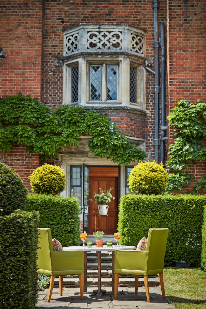 Moat Terrace