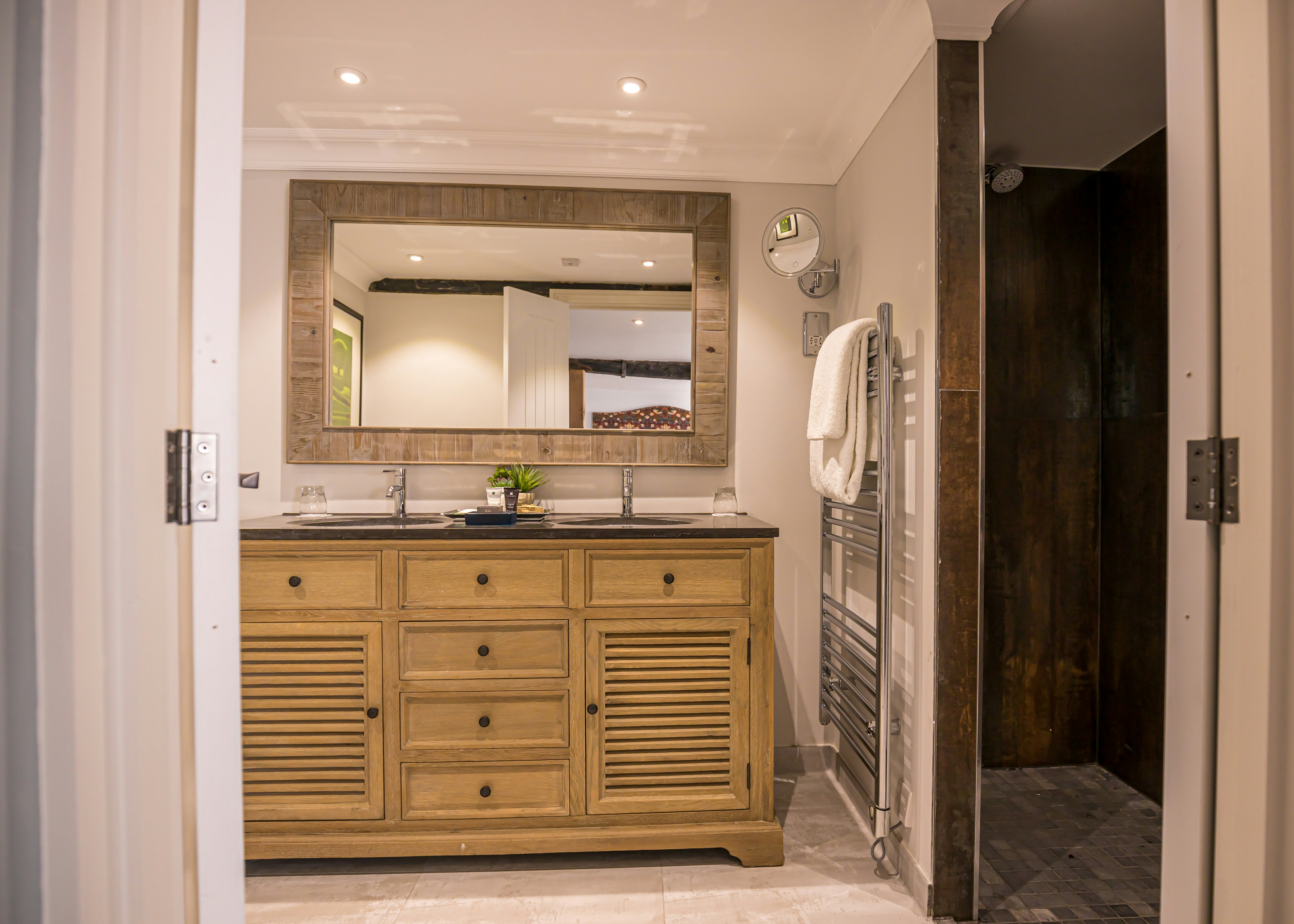 The Dower House - Luxury King Room