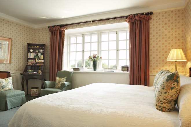 Small Main House Room - Bedroom