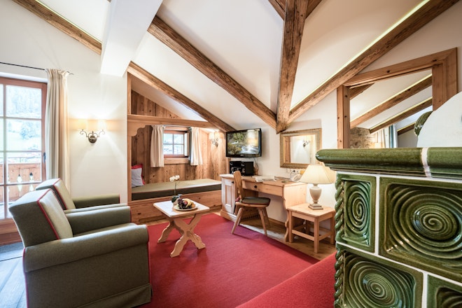 Hunter Suite
