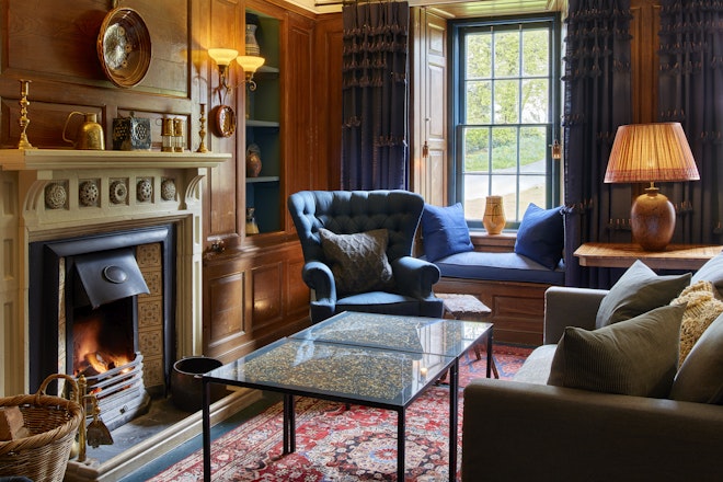 Panelled Lounge
