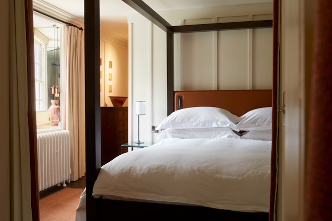 Henry Master Suite