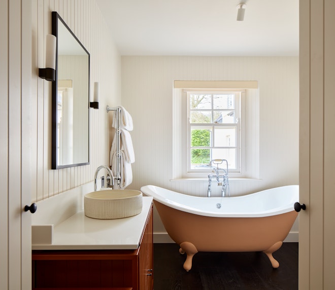 Classic Room Bathroom