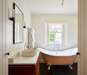 Classic Room Bathroom
