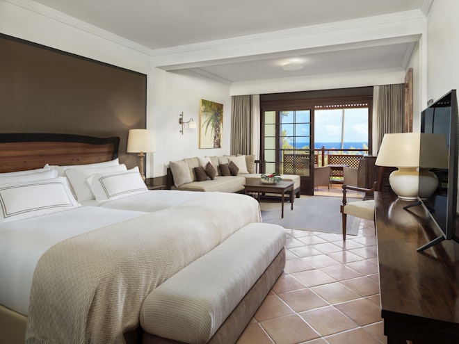 Junior Suite Golf Course View - Bedroom