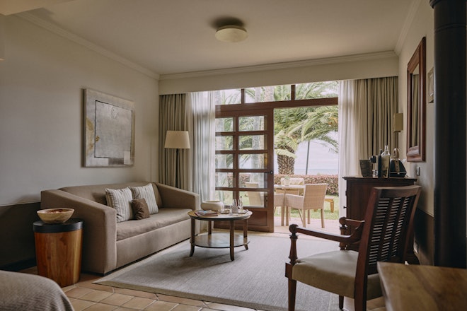 Junior Suite with Garden - Living Area