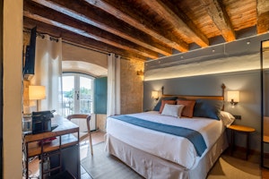 Camara Room - Bedroom