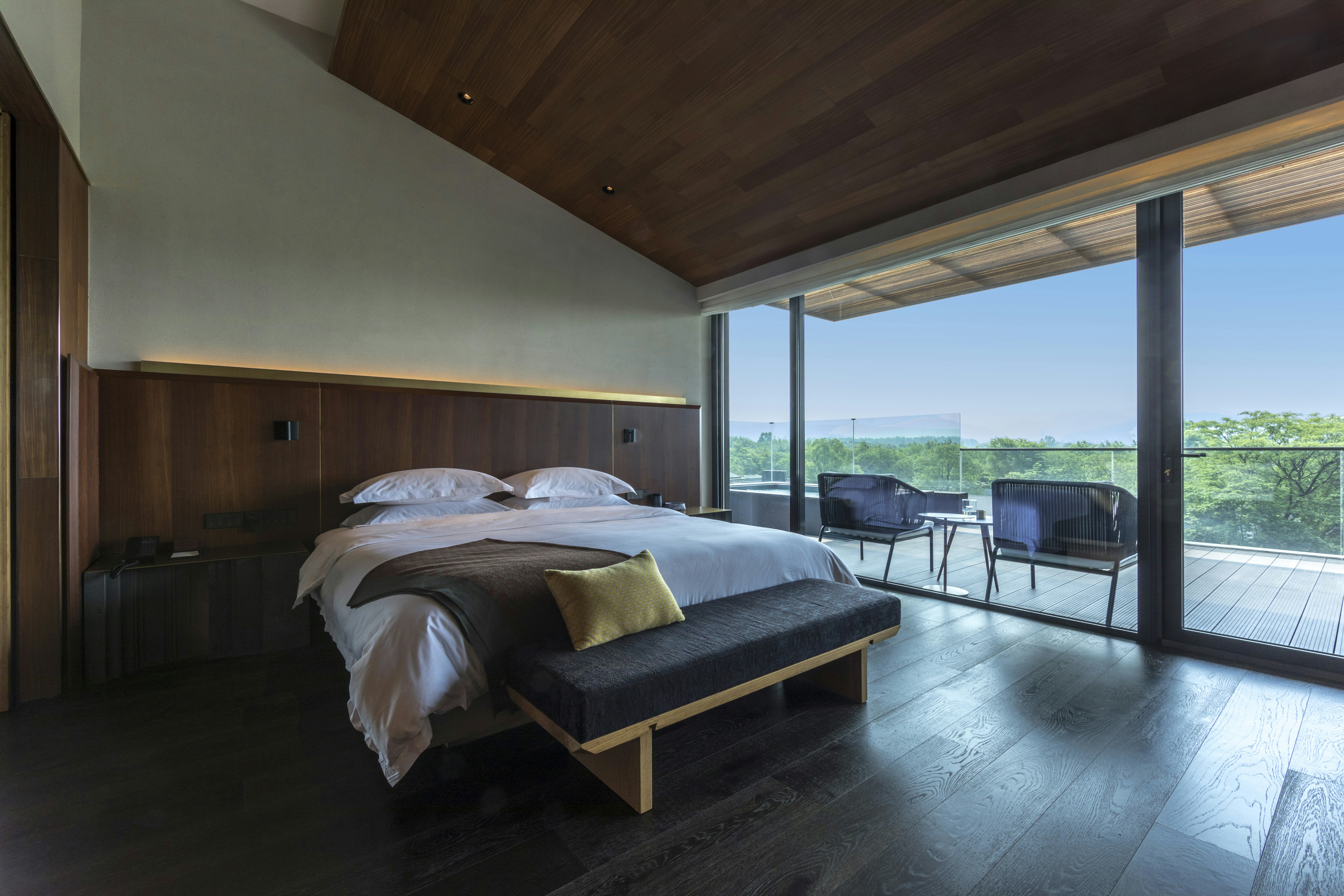 Deluxe View Suite A Bedroom