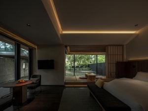 Courtyard Suite