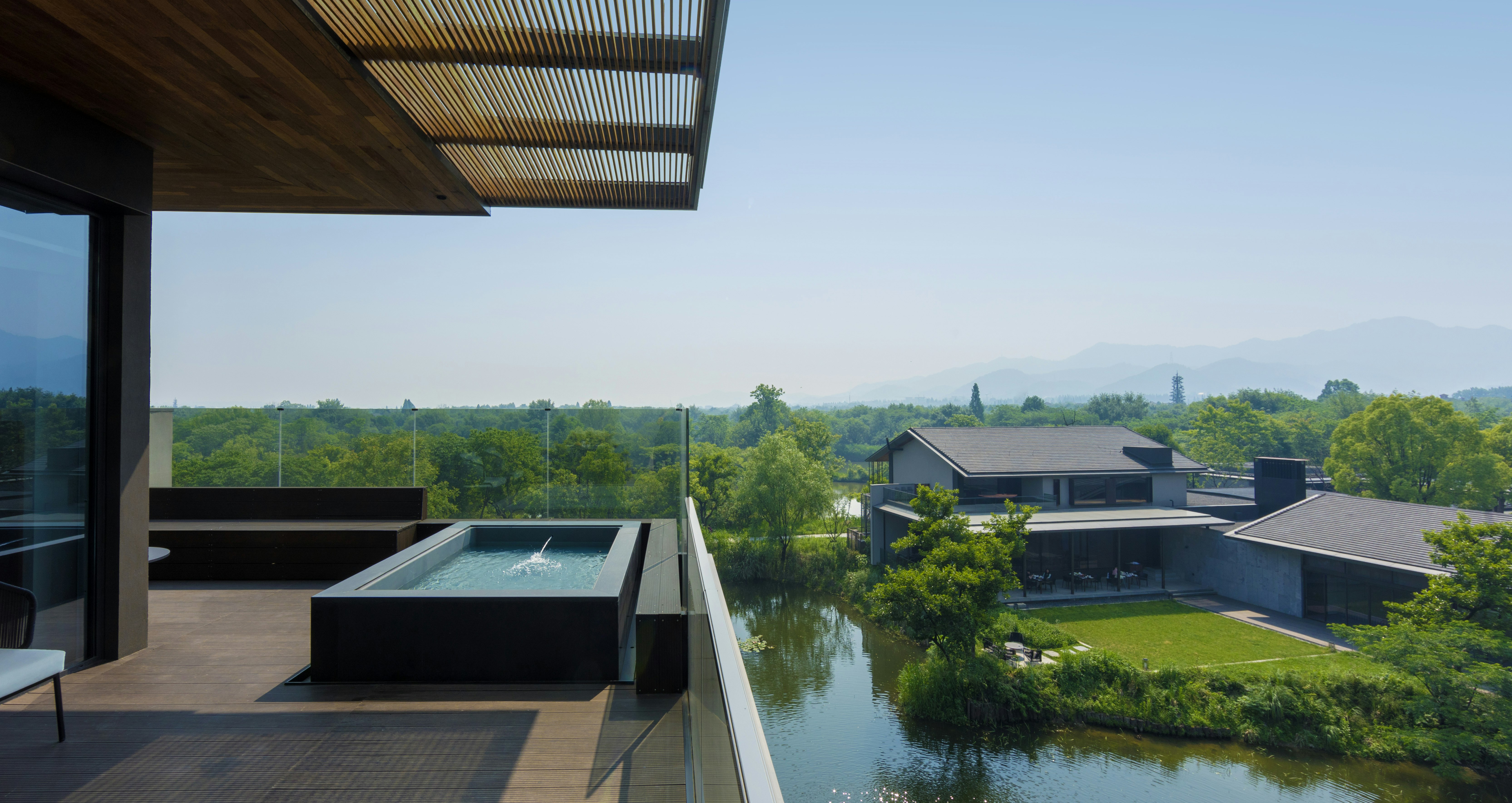 Deluxe View Suite A Bedroom