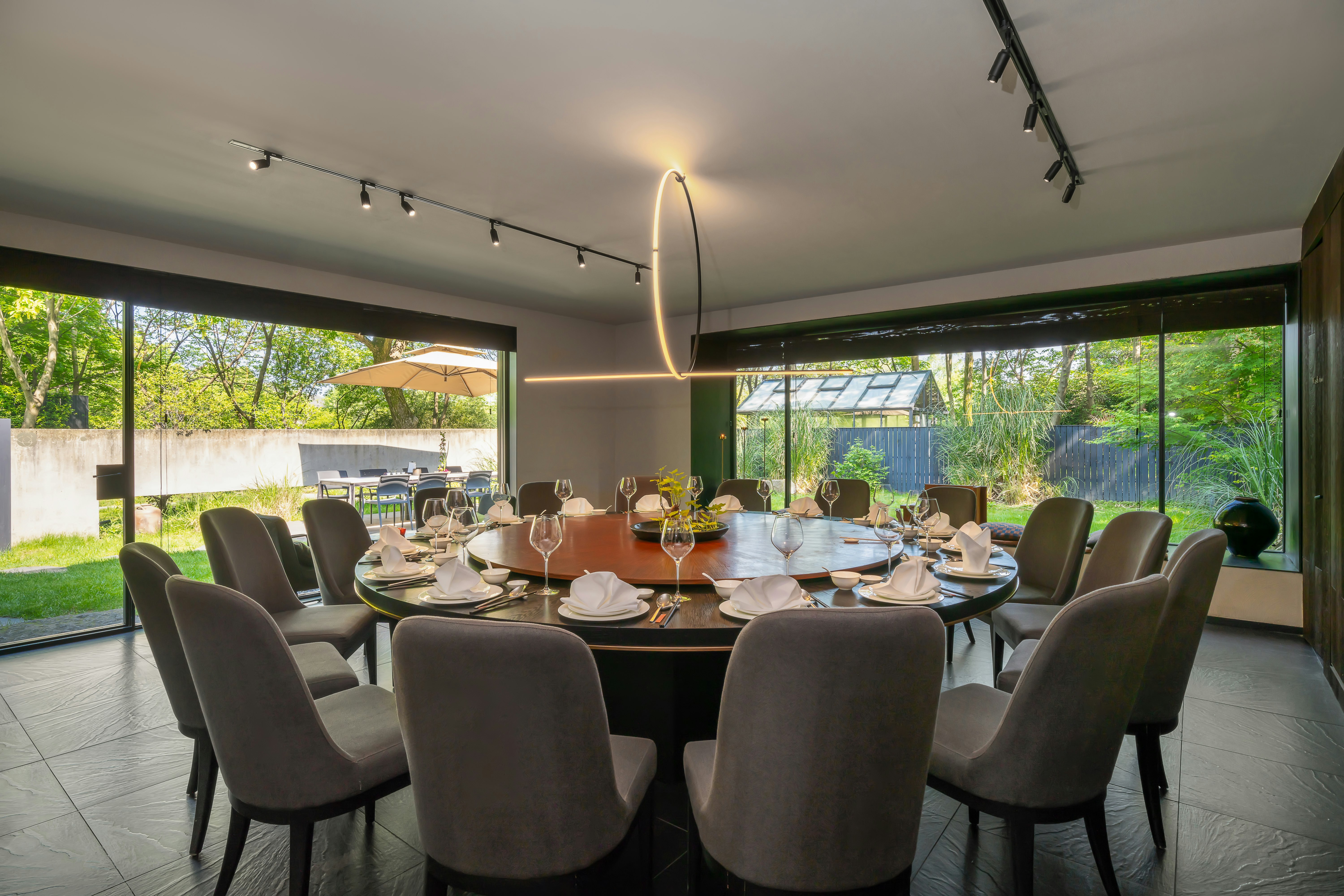 Xi Yin Chinese Restaurant Entrance