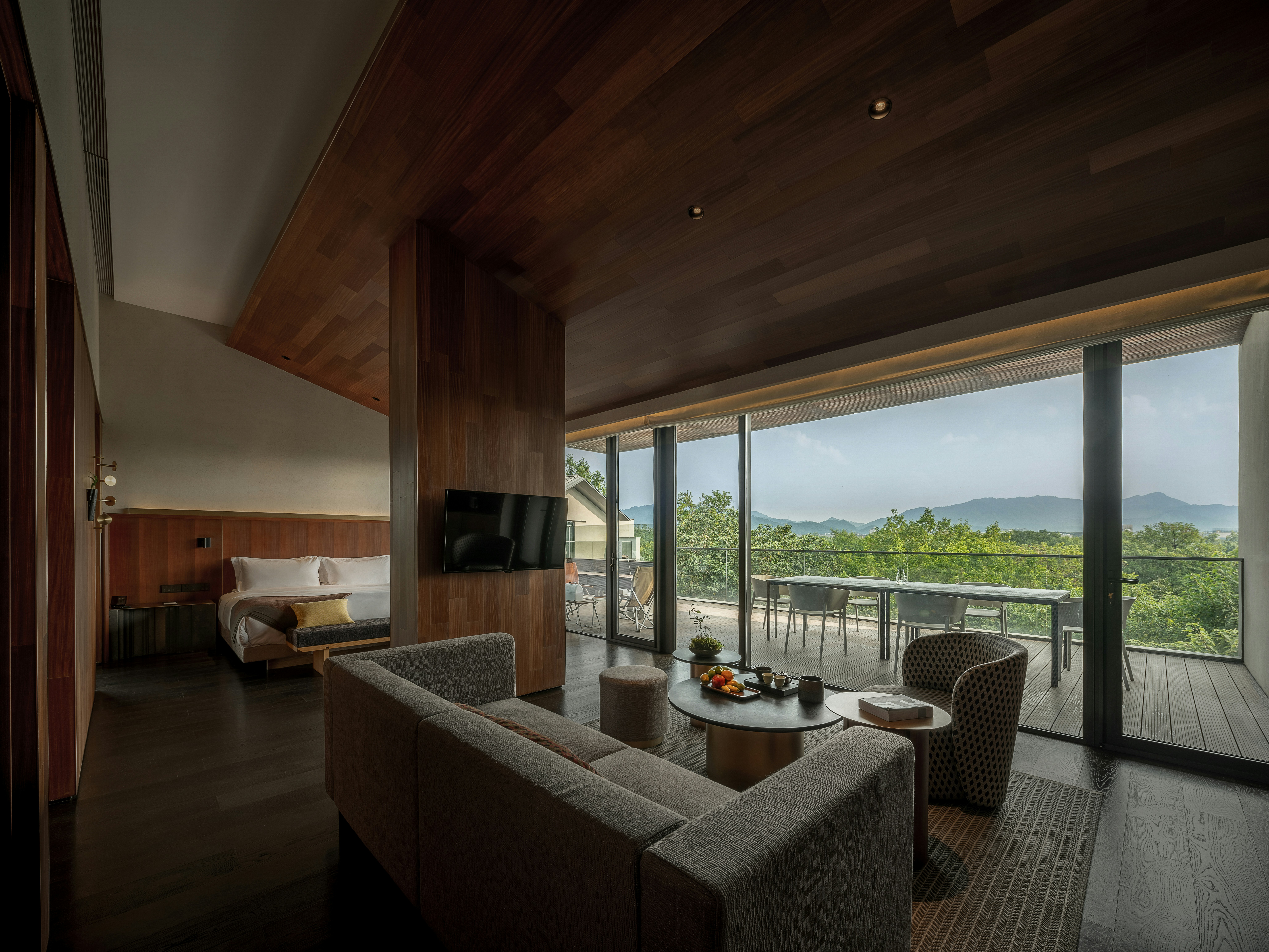 Deluxe View Suite A Bedroom