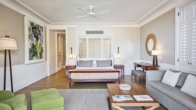Deluxe Seaview Suite