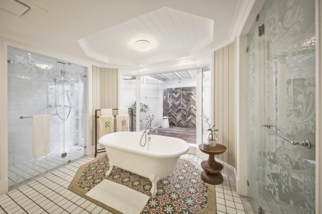 Junior Suite Bathroom